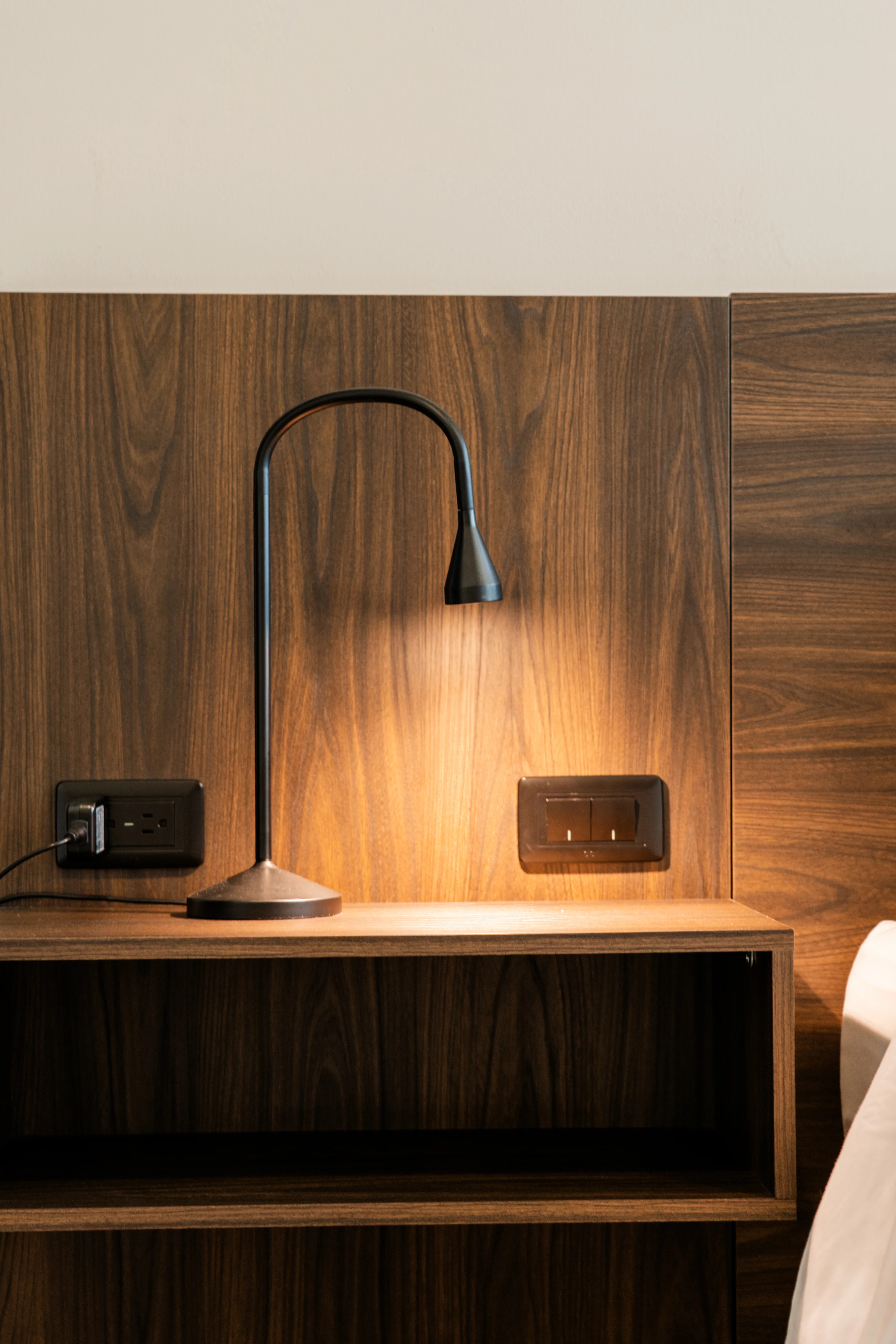 Iluminación Superior King Best Western