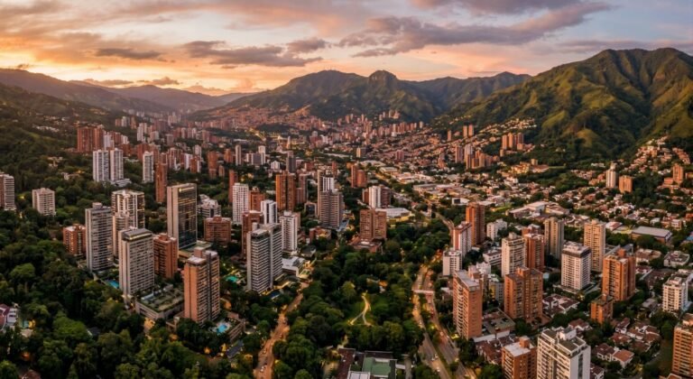 Dónde Hospedarse en Medellín para la Feria de las Flores: Guía por Barrios